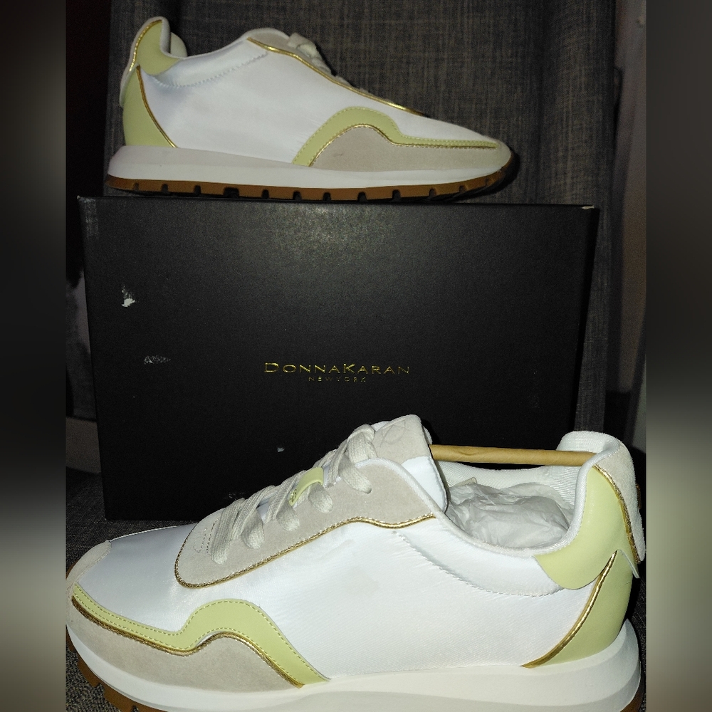 Donna Karan NY Women's Binx Lace Up Casual Sneakers Size 9.5